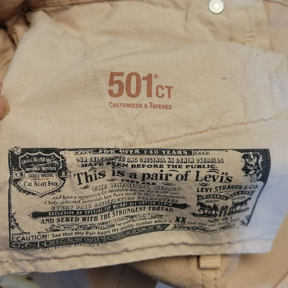 LEVIS Light Colored 501 Button Fly Jeans 32